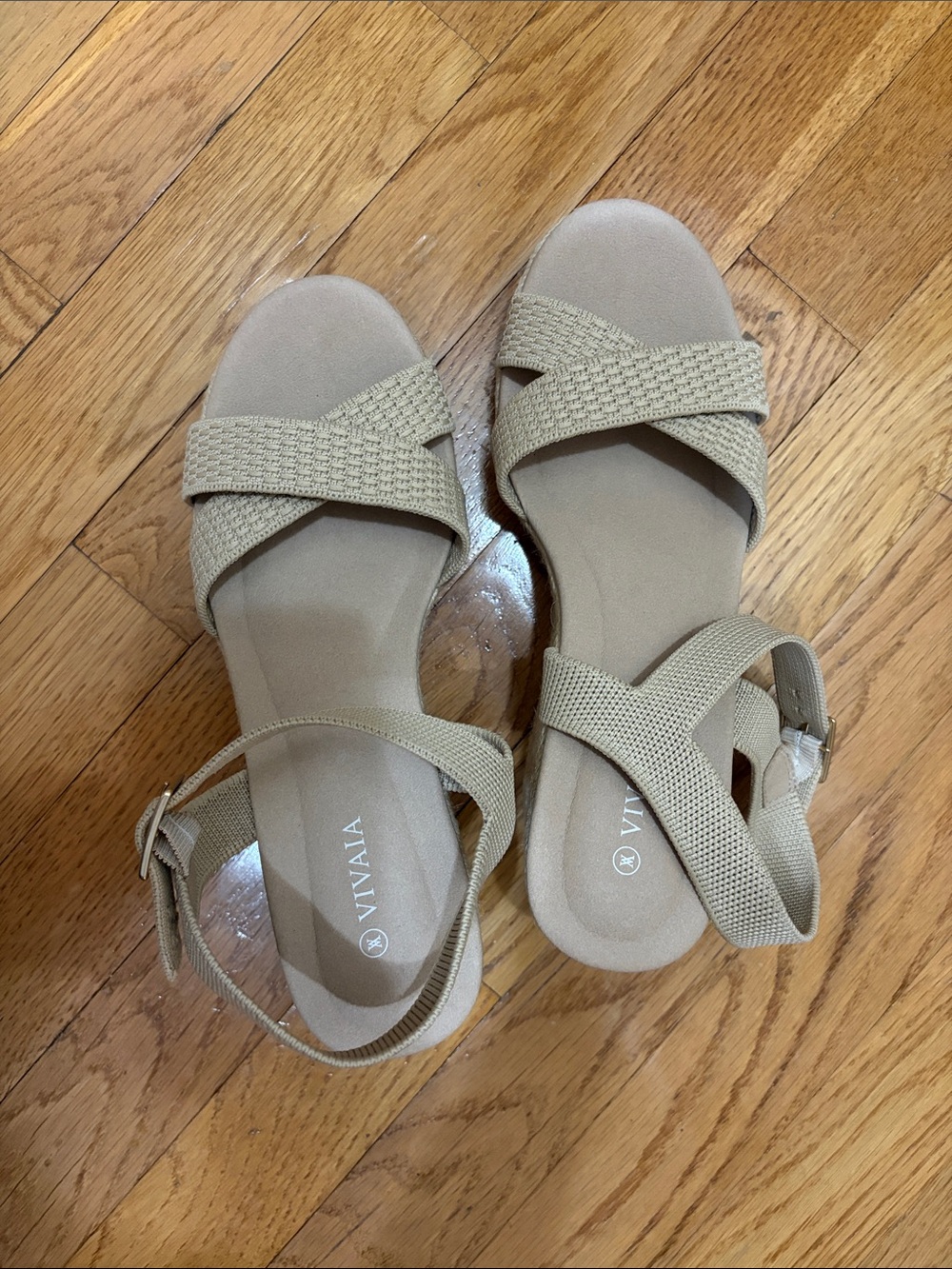 VIVAIA Tan Cross-Strap Comfort Sandals for Women